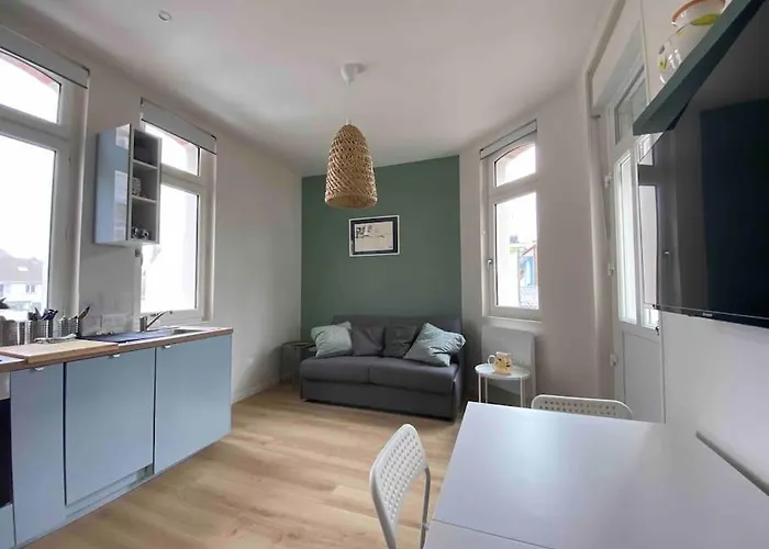 Apartman Superbe Avec Chambre, Proche *